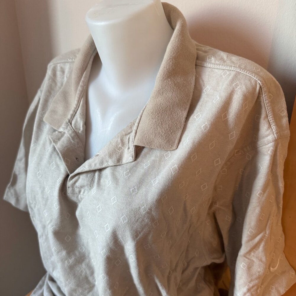 Vintage Creme Nike Polo Shirt With White Dimond Pattern